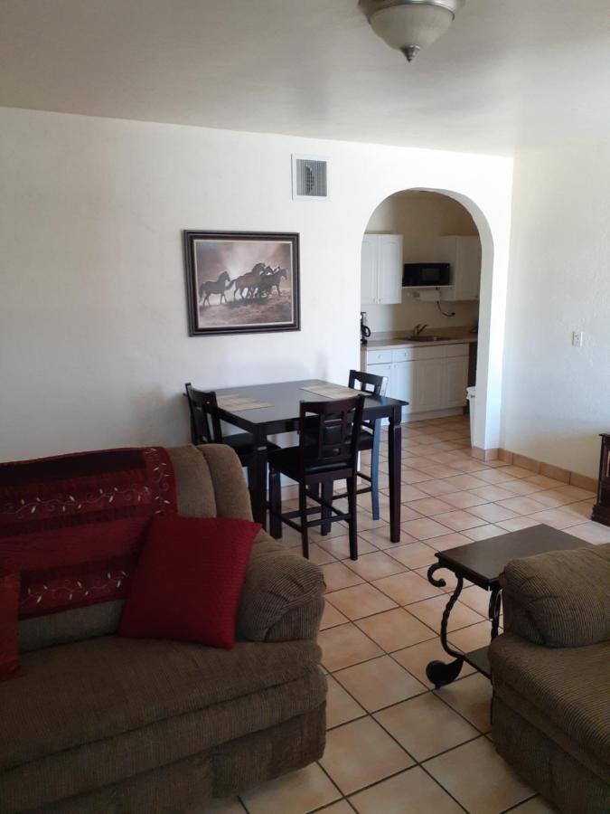 Stagecoach Suites Wickenburg Exterior foto